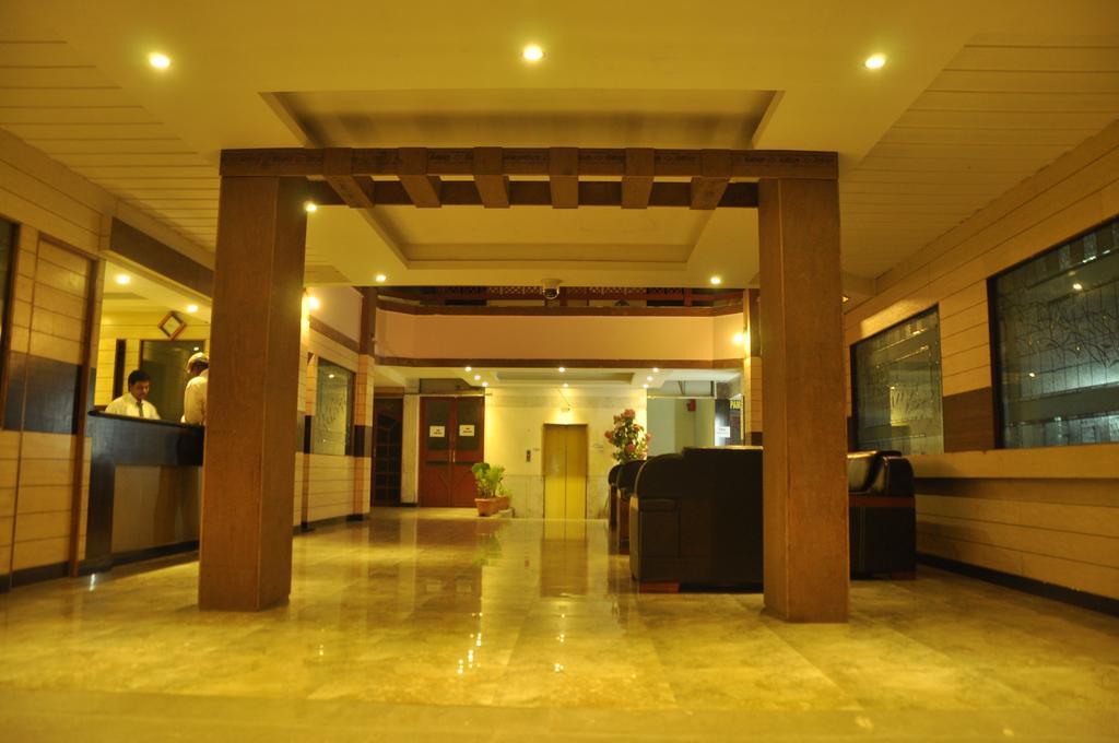 Hotel Pams Mayiladuthurai Exterior foto