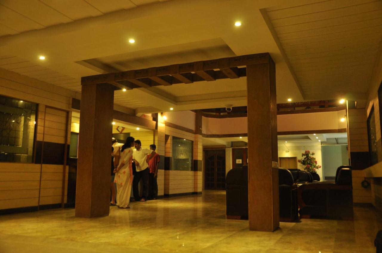 Hotel Pams Mayiladuthurai Exterior foto