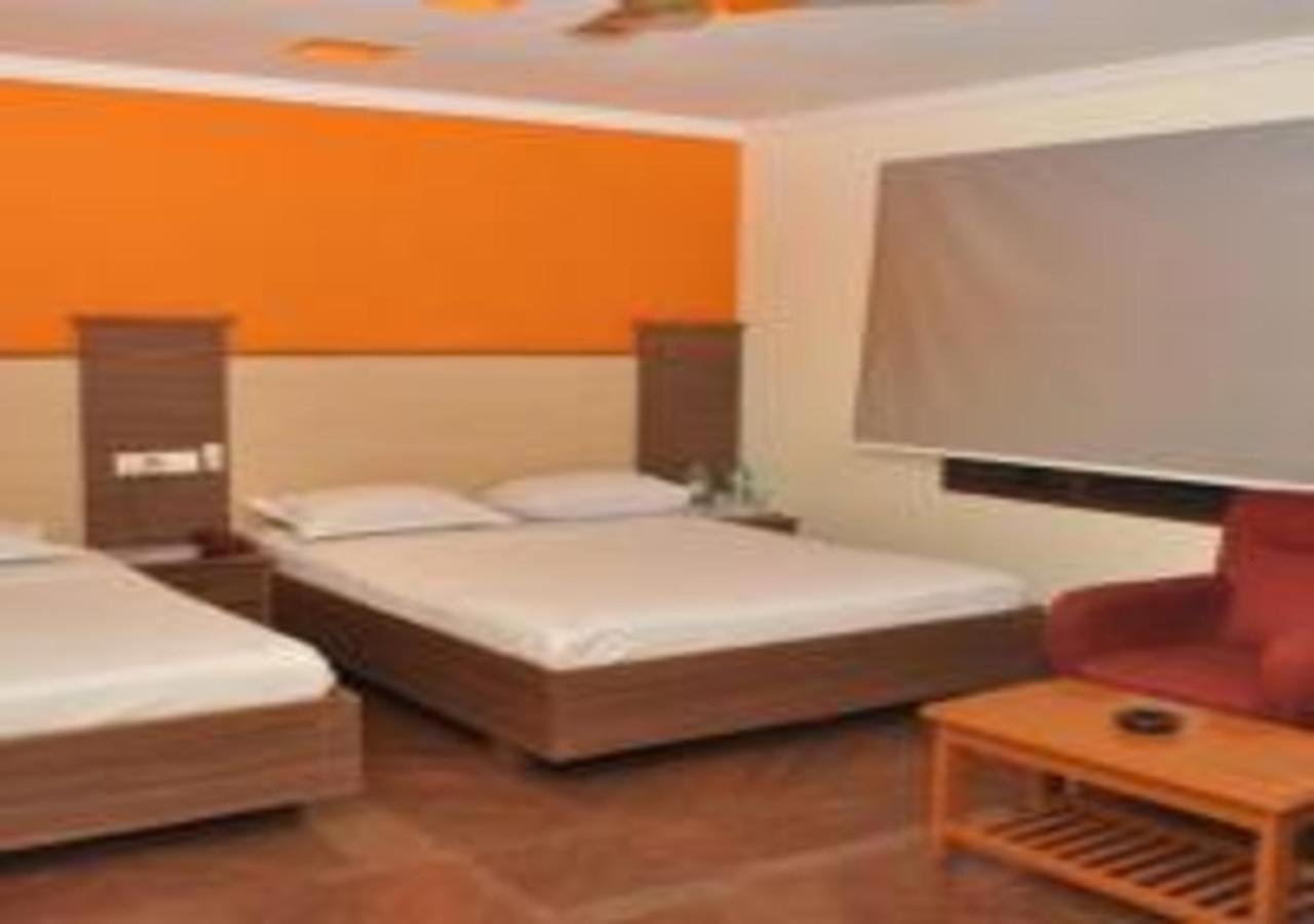 Hotel Pams Mayiladuthurai Exterior foto